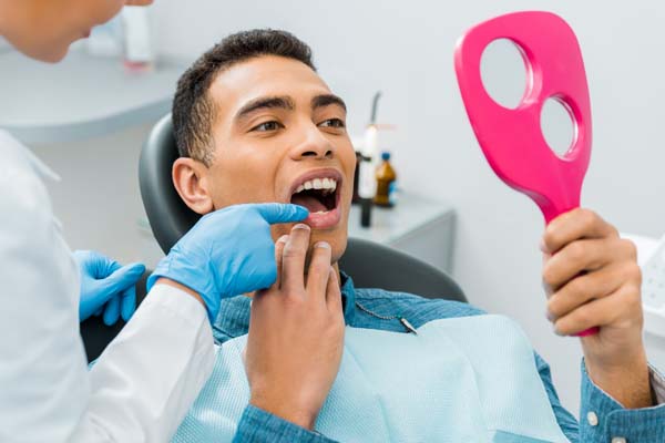 How A Tooth Extraction Can Improve Oral Health